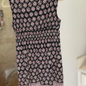 Black and Red Patterned Sleeveless Dress